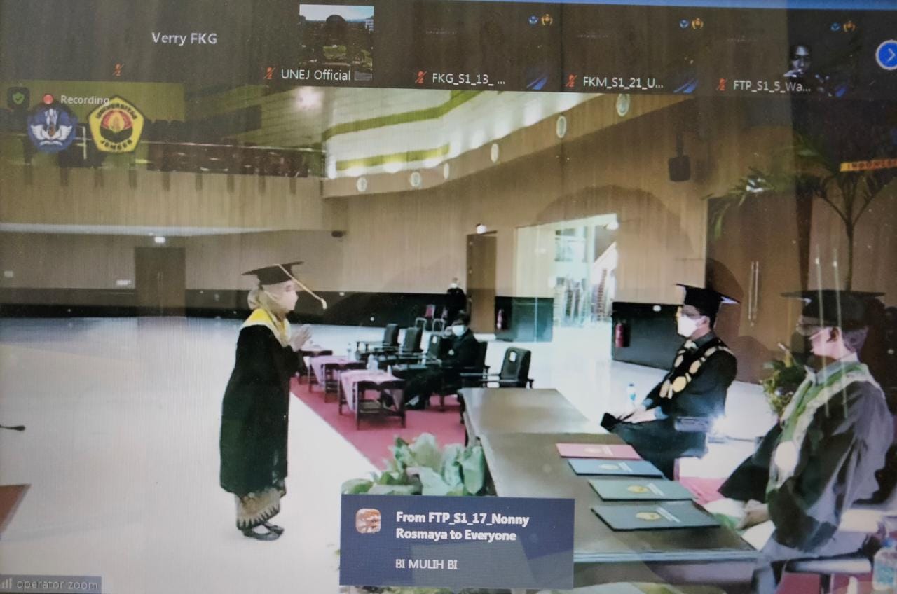 WISUDA PERIODE III : KALA AKTIVIS LULUS TEPAT WAKTU